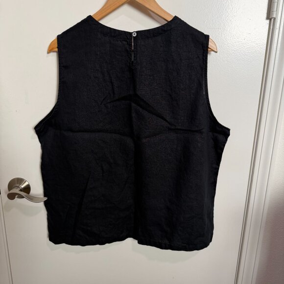 Quince 100% European Linen Tank Top. Color: Black XL - Picture 3 of 5